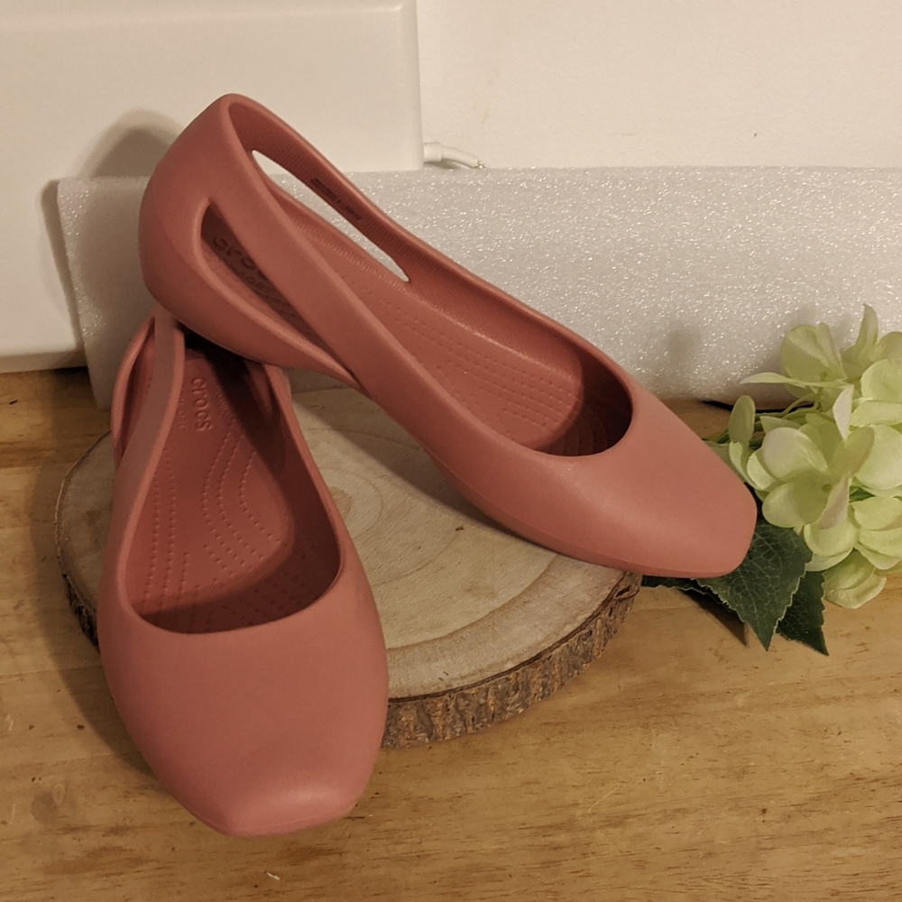 Crocs Sloane Mauve Ballet Flat Slip On Womens Size 7